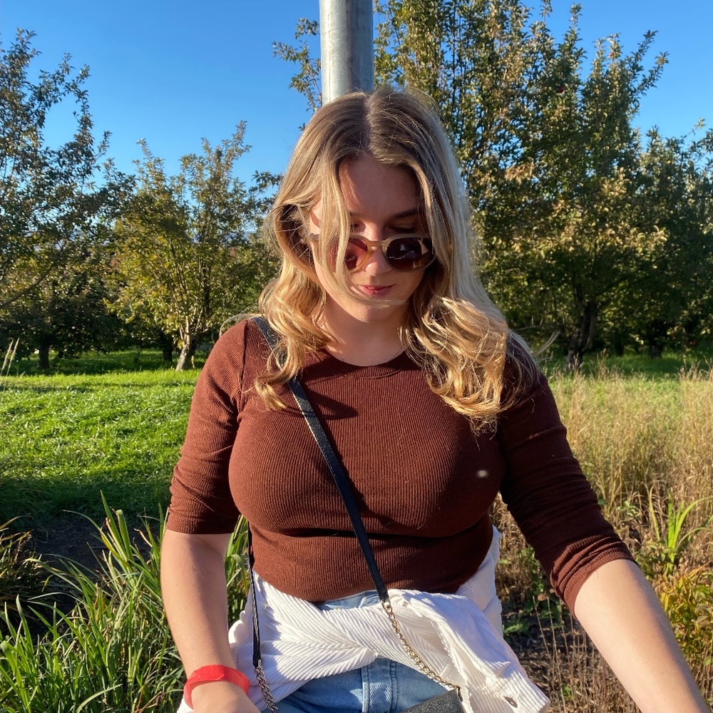 Meet your Posher, Kacey